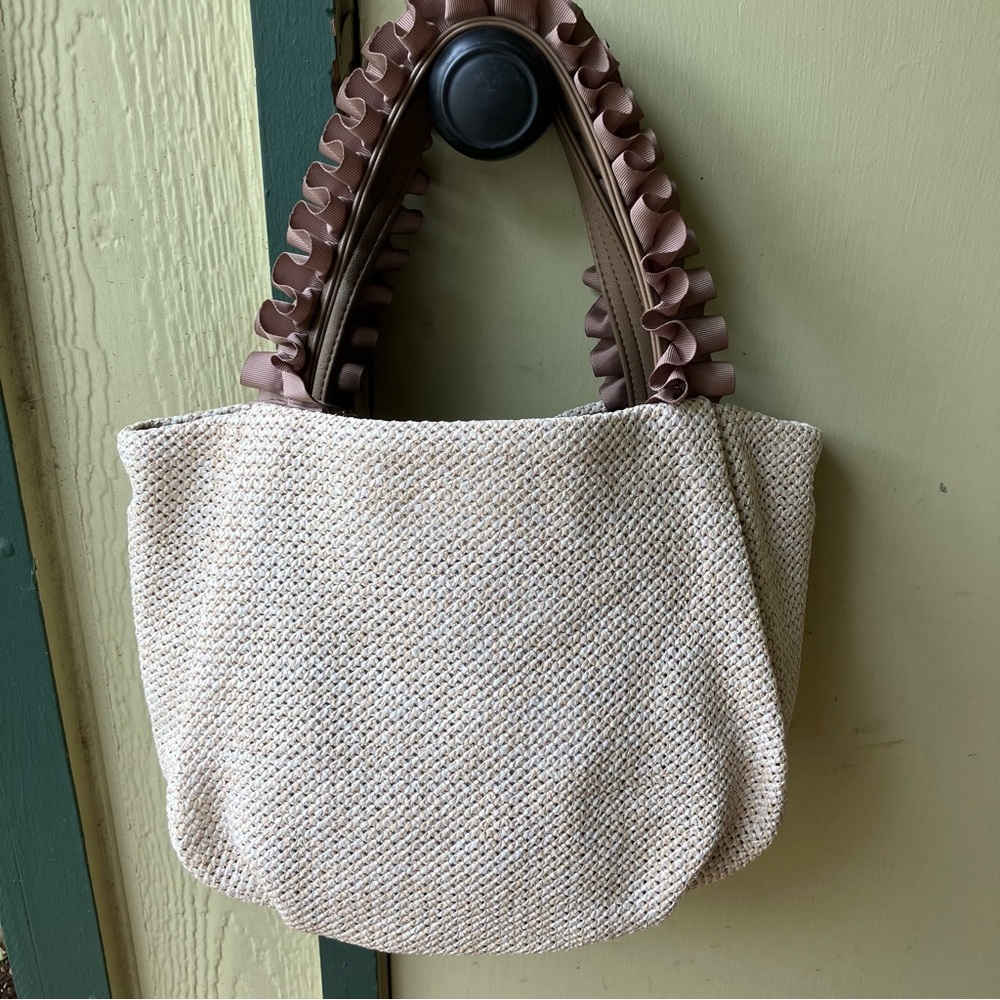 Woven handbag straw ruffle, garden girl, euro summer scandi girl, lagenlook - Picture 2 of 16
